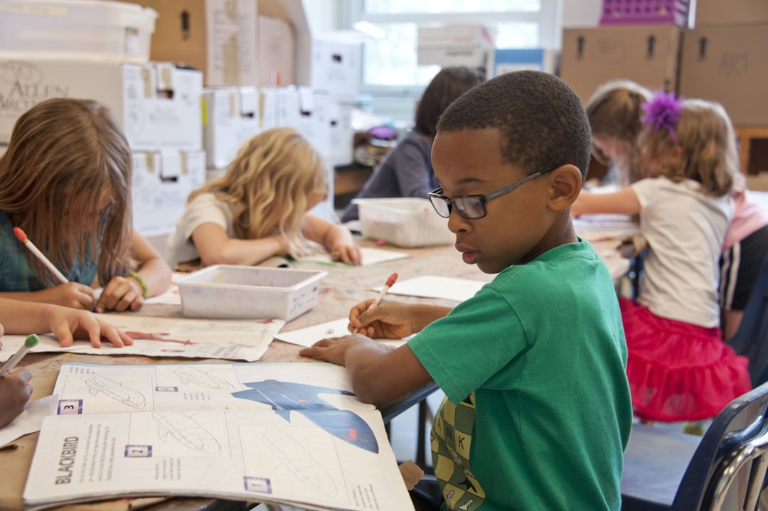 Comment les secteurs scolaires influencent la valeur des propriétés à Montréal et Laval