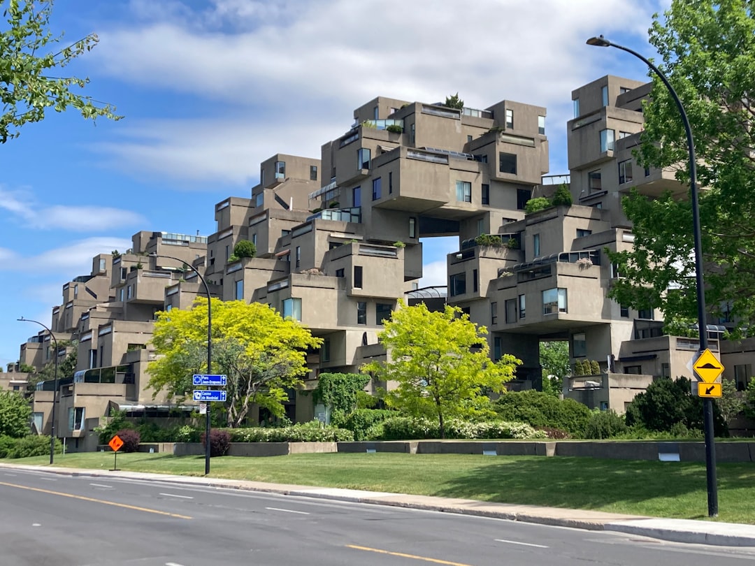 Triplex ou condo à Montréal : comment trancher avec des chiffres