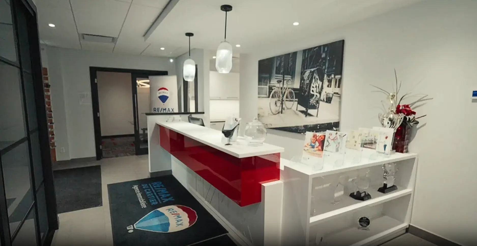 RE/MAX DU CARTIER - Reception